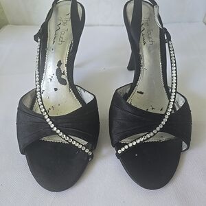 Elegant Black Women's Heels with Rhinestone Detailing